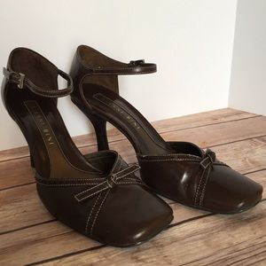 Gianni Bini 7.5M brown heels